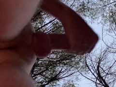 ПОКА НИКОГО НЕТ В ПАРКЕ ПАРЕНЬ ДРОЧИТ БОЛЬШОЙ ЧЛЕН - Screenshot 9 of 16 - парень дрочит