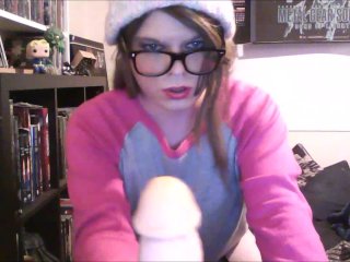 Kaitycumcake loving her thiccc new toy stretching her sissy pussy