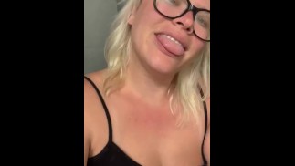 Big tit pregnant MILF inserts Bottle into pussy
