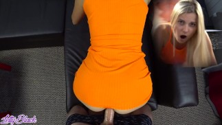 Czyste ruchanie POV w obcisłej pomarańczowej sukience - Letty Black Porusza Swoim Tyłkiem