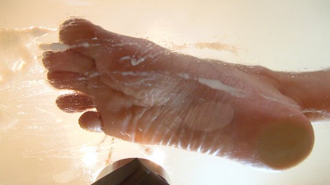 JASMINE ROUGE'S BEAUTIFUL FEET WELL FUCKED. WATCH THE CUMSHOOT!!!