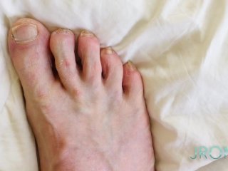 feet massage, toenails, long toes, kink