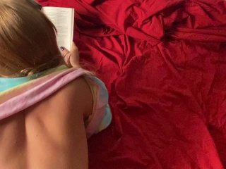 Amateur Ignore POV:Cum Shot on_Step Sister's Ass While She_Reads!