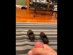 Young Solo male Masterbating to GF. Massive cum shot 