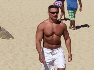 Robert van Damme is alive ,this is at Cabo San Lucas 