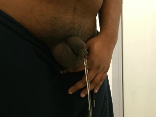 A Nice Long Piss & Shaking off my Uncut Cock