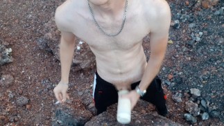 Cocky guy pounds virtual gay in the ass