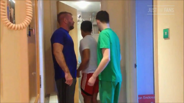 Boy Coach Porn - Coach Showers with his Boys - Pornhub.com