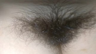 Hairy Pussy Front View: Camgirl Has a Tiny Asshole Fart Through Pubic Hair