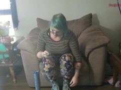 "Lumpy Ass" GanjaGoddess69 reacts to Reddit: PAWG hairy pussy big ass big boobs ugly fat girl rant