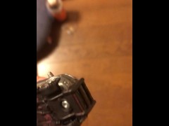 giantess tiny human  - Screenshot 3 of 16 - Giantess