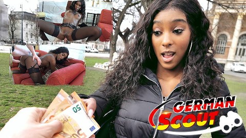 GERMAN SCOUT - EBONY FITNESS TEEN RAE - ORGASME ROULANT LES YEUX BAISE AU CASTING DE RUE