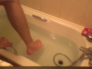 Skinny teen gives him self a good wash in his bath tub