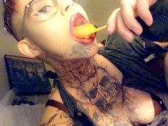 Popsicles  - Screenshot 13 of 16 - Tease
