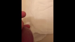 Japanse masturbeert met sperma