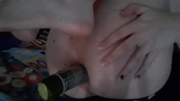 Femboy 用黄瓜取悦自己，直到张开嘴