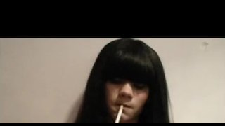 Novinha amadora lea fumando pov