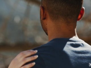 Bellesa - Italian Babe Valentina Nappi Falls In Love With a Hunk Stranger screenshot number 1