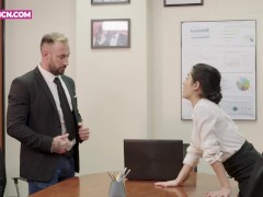 Video COCK ADDICTION 4K Seducing the big big cock office office (for woman)