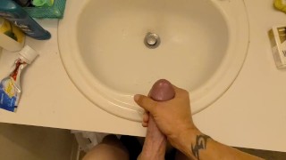 Quick cum in sink 