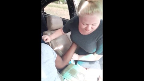 White blonde thot sucks dick in car in park part 1