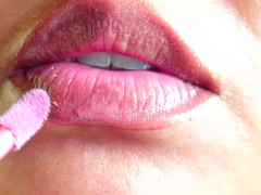 Pink Lips: Light Lip Gloss Fetish