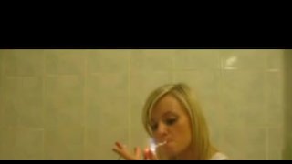 amateur smoking in bathtube