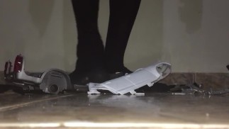 FOOT MASTER CRUSHING A CAR / FOOT FETISH / FEETFETISH