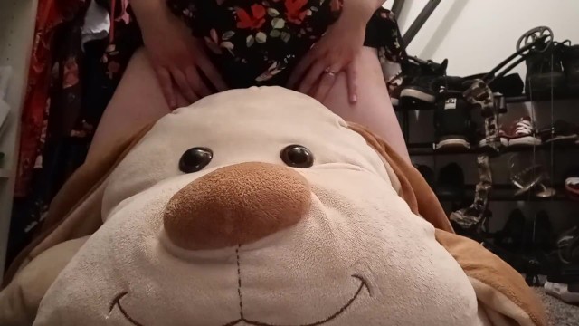 Stuffed Animal Girl Porn - Secretly Humping my Stuffed Animal in my Closet - Pornhub.com