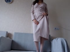 КРАСОТА разделась и ПОКАЗАЛА сексуальное белье - Screenshot 2 of 16 - Butt
