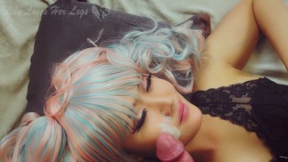 Японский минет без цензуры в черных чулках и красных туфлях на высоких каблуках заканчивается огромным лицом