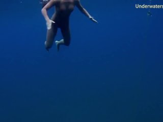 Tenerife Babe Swim Naked_Underwater