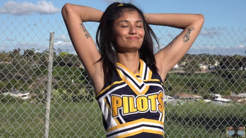 4K CHEERLEADER ARMPITS *real life cheerleader*