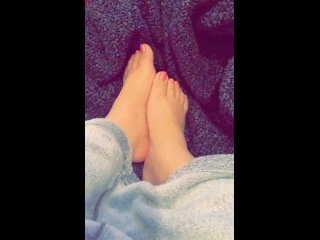 solo female, amateur, foot fetish, toes
