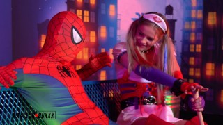 Harley Quinn neemt Spiderman's maagdelijkheid - Parodie - Amateur Boxxx