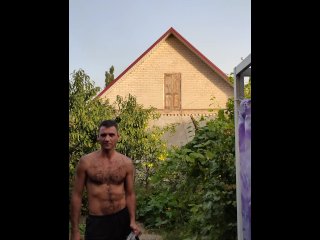 solo male, exclusive, vertical video, evening