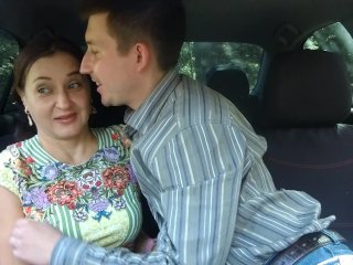 Трахнул девушку в машине из Тиндера в рот на первом свидании