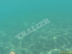 NUDE PANTYHOSE SEA ADVENTURE İN PUBLİC