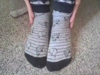 ASMR _ Tickling feet with soft brush (Giggles)