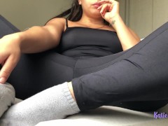 Video Bored girl in transparent yoga pants fingering her pussy to spend time- Katie Adams