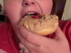 Video SSBBW Stuffing Belly With Donut