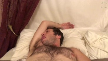 Hairy Dude Gives His Own Pits A Licking