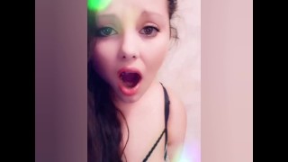 Hotwife Babs ha un orgasmo intenso con la sua bacchetta