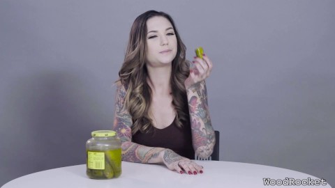 Porn Stars Eating: Rocky Emerson Pounds A Pickle!