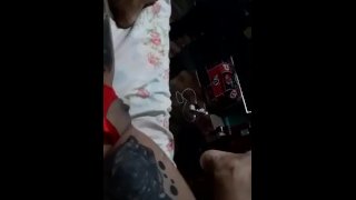 Jamaicaanse meid stoute man om haar poesje te eten 