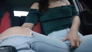 Spy when she cum in her car. Outdoor experience