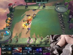 Masturbating eGirl destroys her enemys