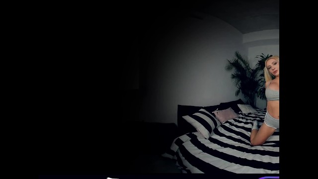 VR 360 4K - BIG FAKE TITS TEEN GIRL COSPLAY HARLEY QUINN BLONDE NUDE THONG IN VIRTUAL REALITY