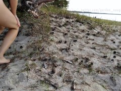 Was getting Horny on the Beach so i rubbed my pussy while i watched the Others enjoying the Beach
