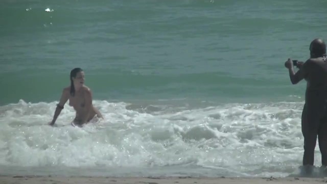 Helena Price - my Caribbean Nude Beach Vacation! Beach Voyeurs will Enjoy This!